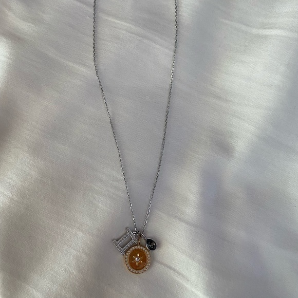 Swarovski Zodiac Necklace - Gemini - Picture 1 of 4